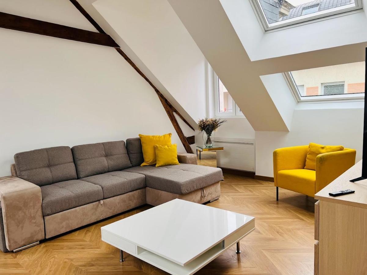 Elegant T4 Centre Reims/Parking Prive Apartment Luaran gambar